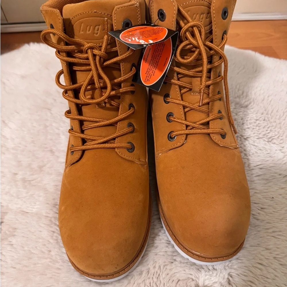 Lugz Classic Brown Lace-Up Boots. 11.5